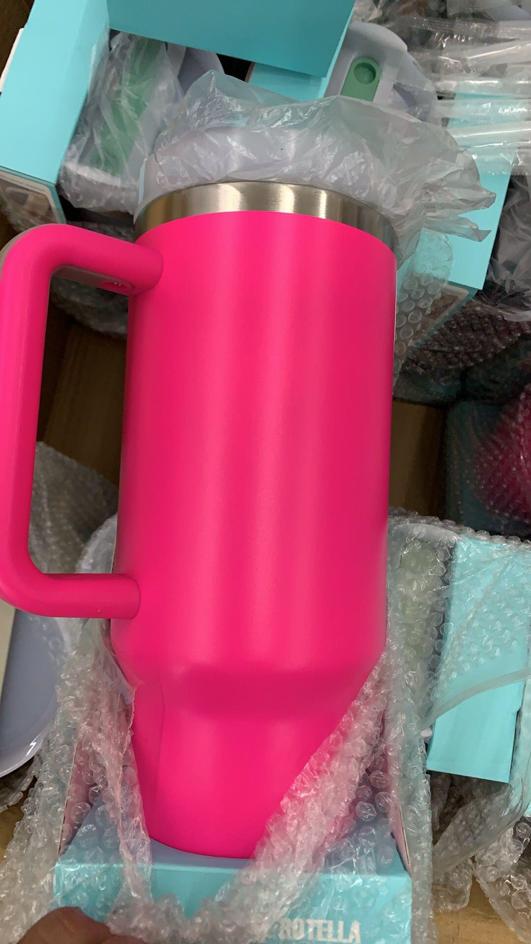 ThermoSteel 1200 ml – Botella térmica premium de acero inoxidable con pajita y aislamiento avanzado